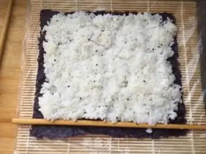 Make Weak tuna sushi step 2