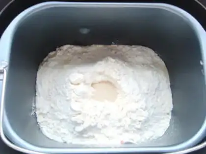 Make Milk pork burger step 1