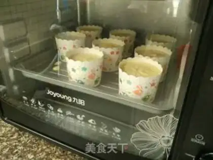 Make SpongeBob cake step 6