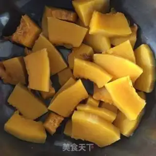 Make The red-tree pumpkin bag step 0