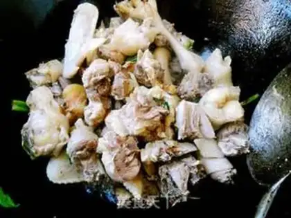 Make Northeast chicken stew step 4