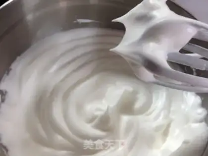 Make Sweet little monkey cake step 2