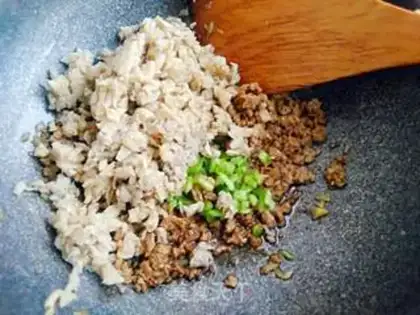 Make Scramble noodles step 14