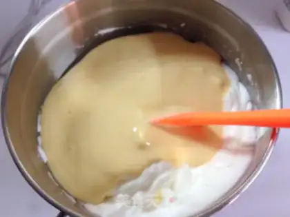 Make Sweet little monkey cake step 3