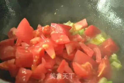 Make Tomato egg noodles step 6