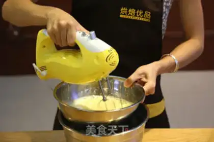 Make Honey cupcakes step 3