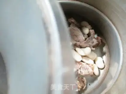 Make White soybean broth step 1