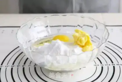 Make Sweet apple pie step 1