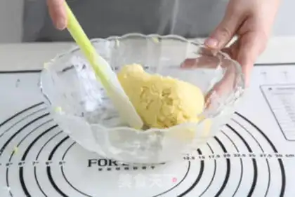 Make Sweet apple pie step 2