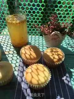Make Bacon-fruit cupcakes step 13