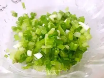 Make Shrimp omelet step 1