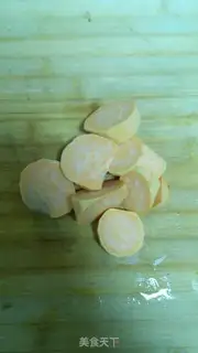 Make The sweet potatoes squeeze the bread step 1