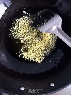 Make Garlic fan sap step 2