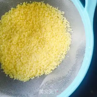 Make Cheese and broccoli rice step 1