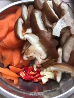 Make Spooked chicken gravy step 1