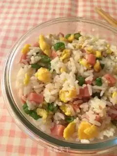 Make Lunch, egg, fried rice step 7