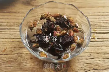 Make The rose tea step 1