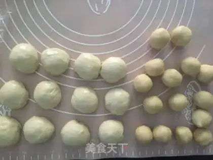 Make Lotus souffle step 4