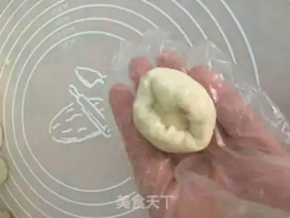 Make Lotus souffle step 5