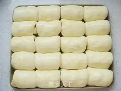 Make Peas rolls step 14