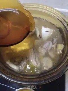 Make Coconut chestnut chicken step 8