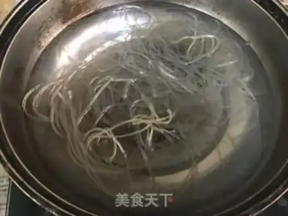 Make Powder soup, goat blood soup step 7