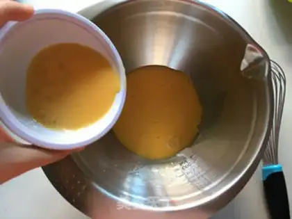 Make Chocolate Madeleine step 2