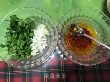 Make Powder soup, goat blood soup step 9