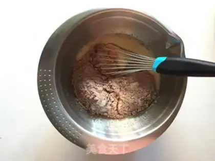 Make Chocolate Madeleine step 4