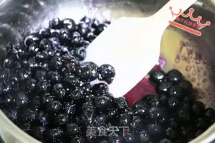 Make Blueberry jam step 2