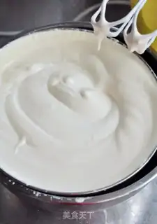 Make A bouquet of rainbow cake step 2