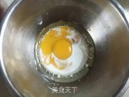 Make Double salad twirl cake step 1