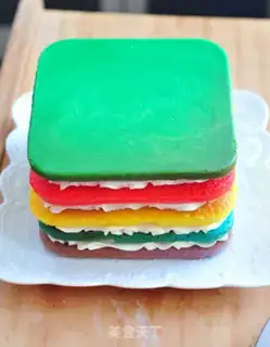 Make A bouquet of rainbow cake step 9
