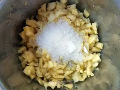 Make Pineapple sauce step 1