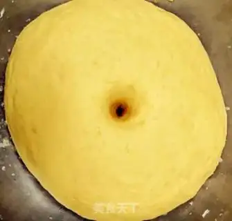 Make The golden pumpkin buns step 0