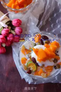 Make Fresh milk, fruit and ice step 5