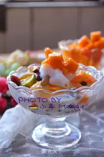 Make Fresh milk, fruit and ice step 6
