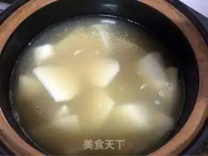 Make Beefball radish soup step 3
