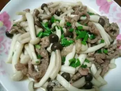 Make Two mushrooms of fried meat step 5