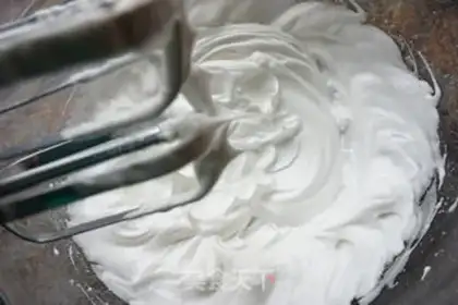 Make French bear Macalon step 3