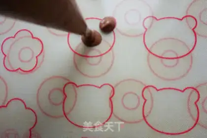 Make French bear Macalon step 10