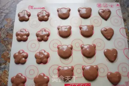Make French bear Macalon step 11