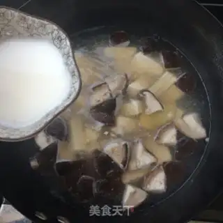 Make Fresh mushroom tofu soup step 7
