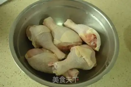 Make Characteristic chicken leg step 0