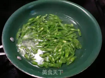 Make ♪ Four seasons of bean radish dried eggs ♪ step 1