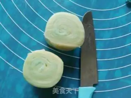 Make The yolk spiral step 25