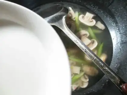 Make Shrimp sprouts step 9