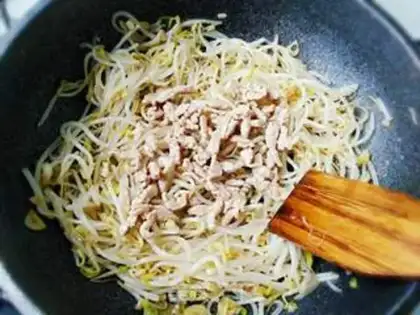 Make Green bean sprouts step 9