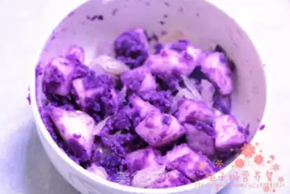 Make Potato salad boat step 2