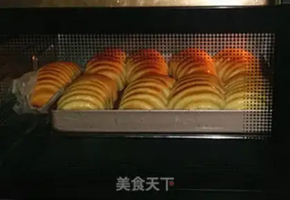 Make caterpillar bread step 17